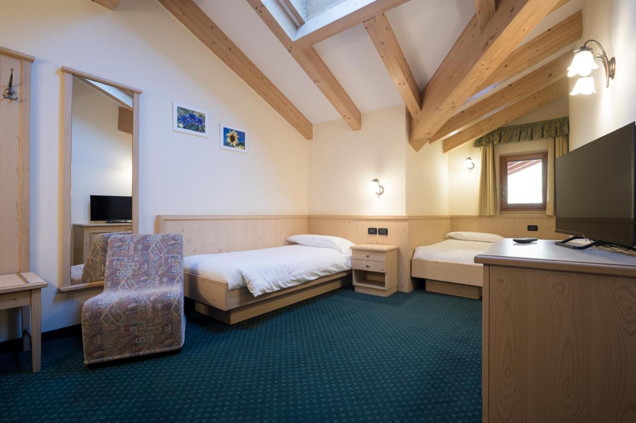 Hotel Crepei Pozza di Fassa Εξωτερικό φωτογραφία