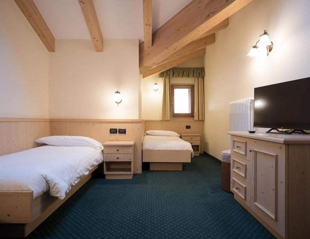 Hotel Crepei Pozza di Fassa Εξωτερικό φωτογραφία